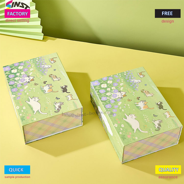 Aranyos macska plüss medál díszdoboz